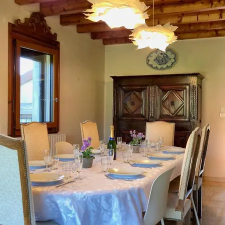 Maison Crouzande * Mazeyrat-d'Allier