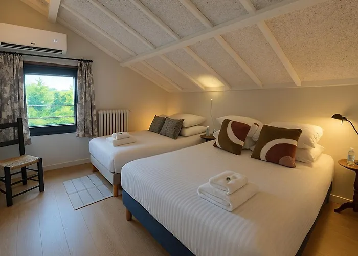 Maison Crouzande * Mazeyrat-d'Allier